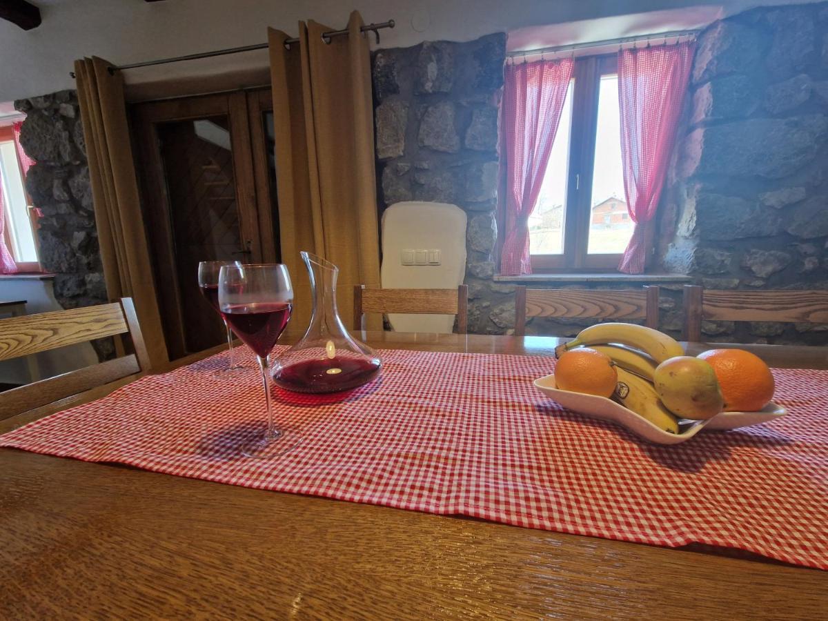 Ruralna Kuca Za Odmor Villa Pozun Ozalj Eksteriør billede